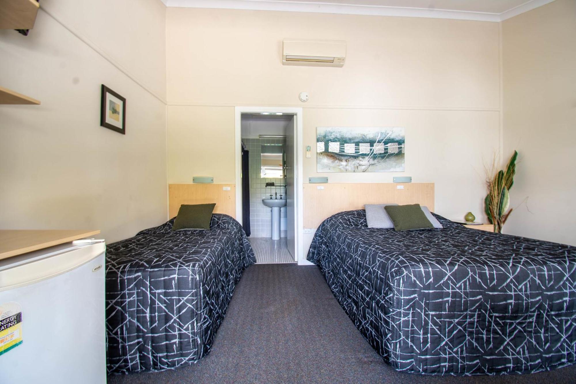 Gundagai Motel エクステリア 写真