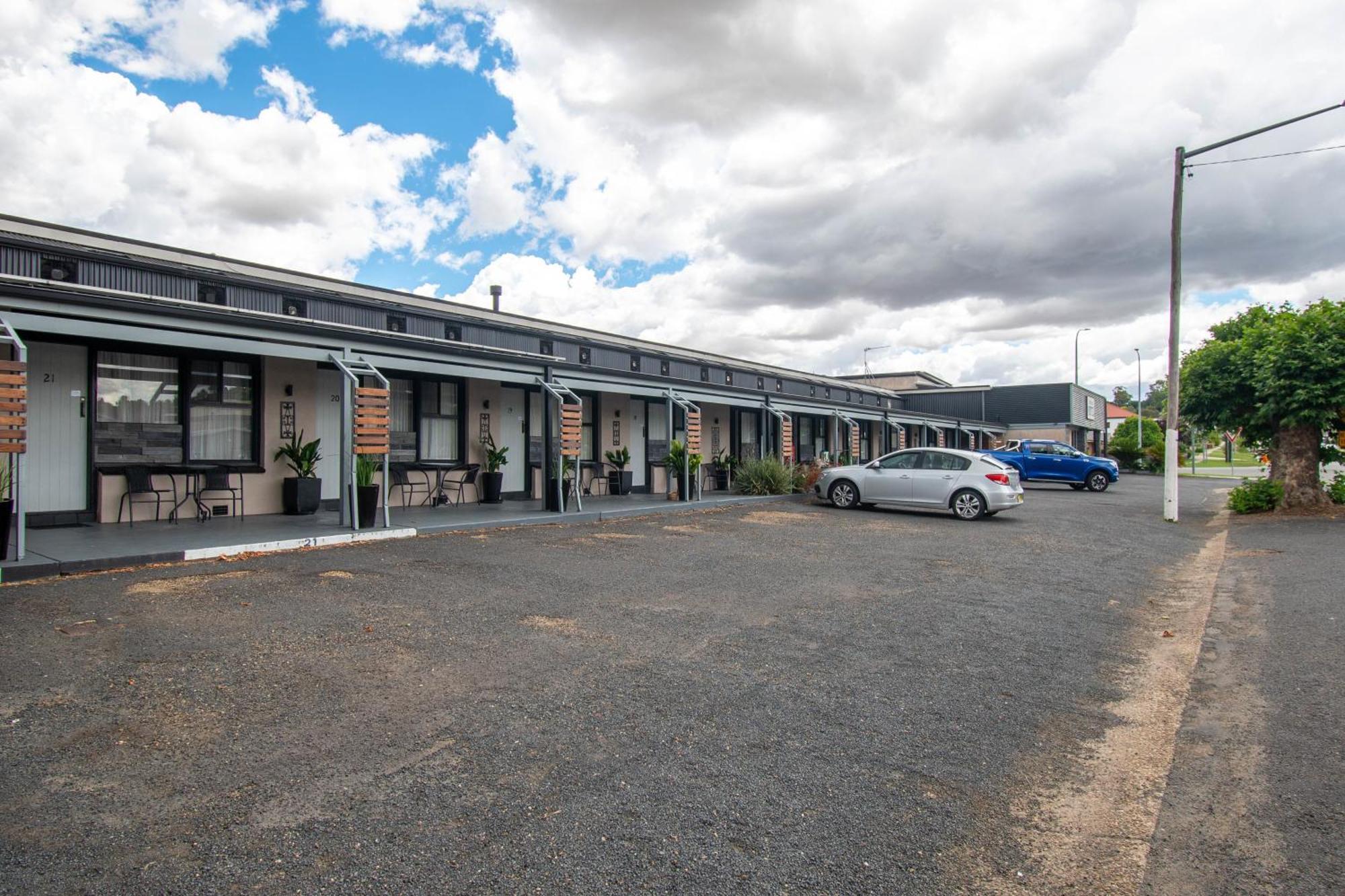Gundagai Motel エクステリア 写真