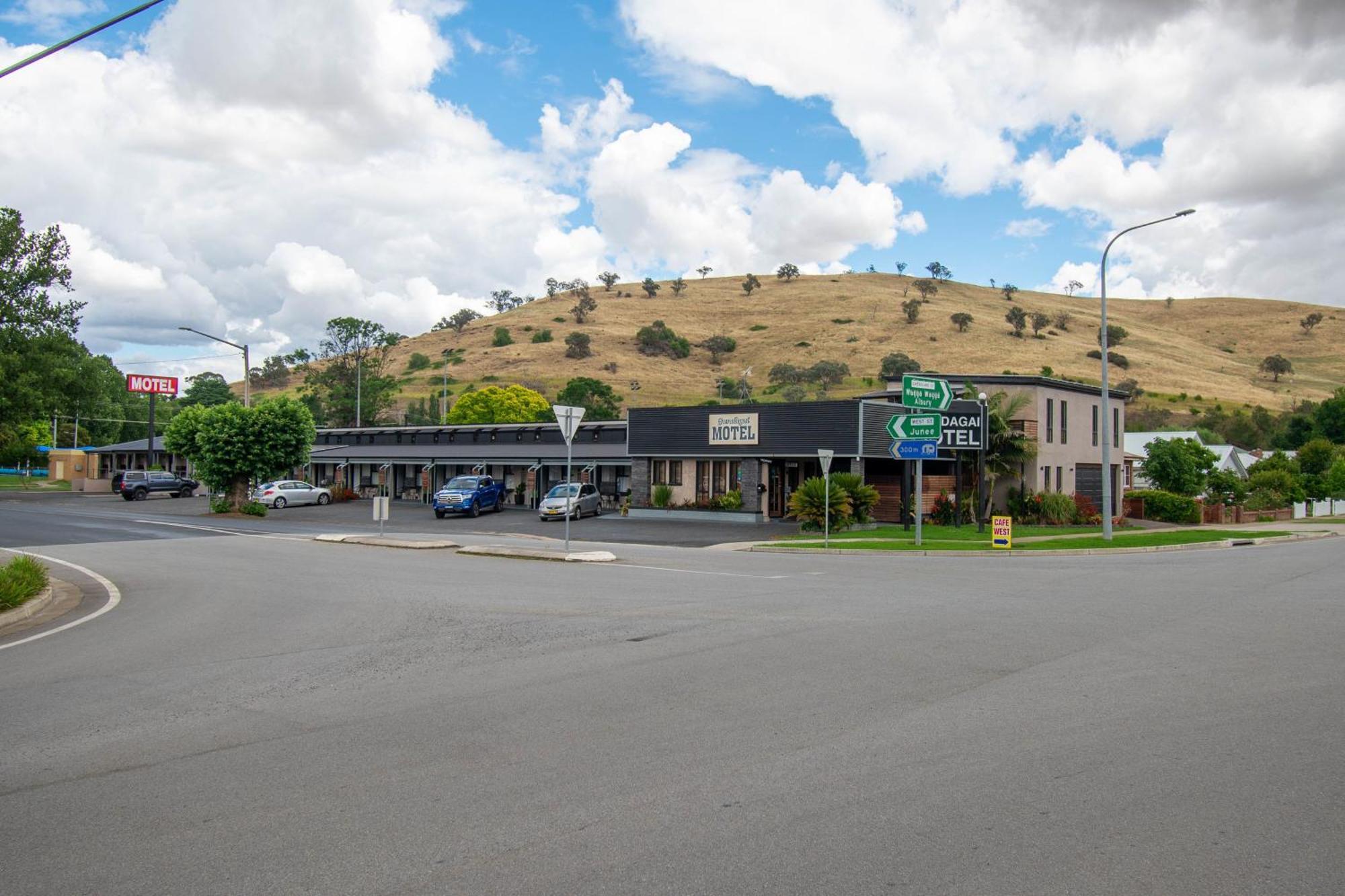 Gundagai Motel エクステリア 写真
