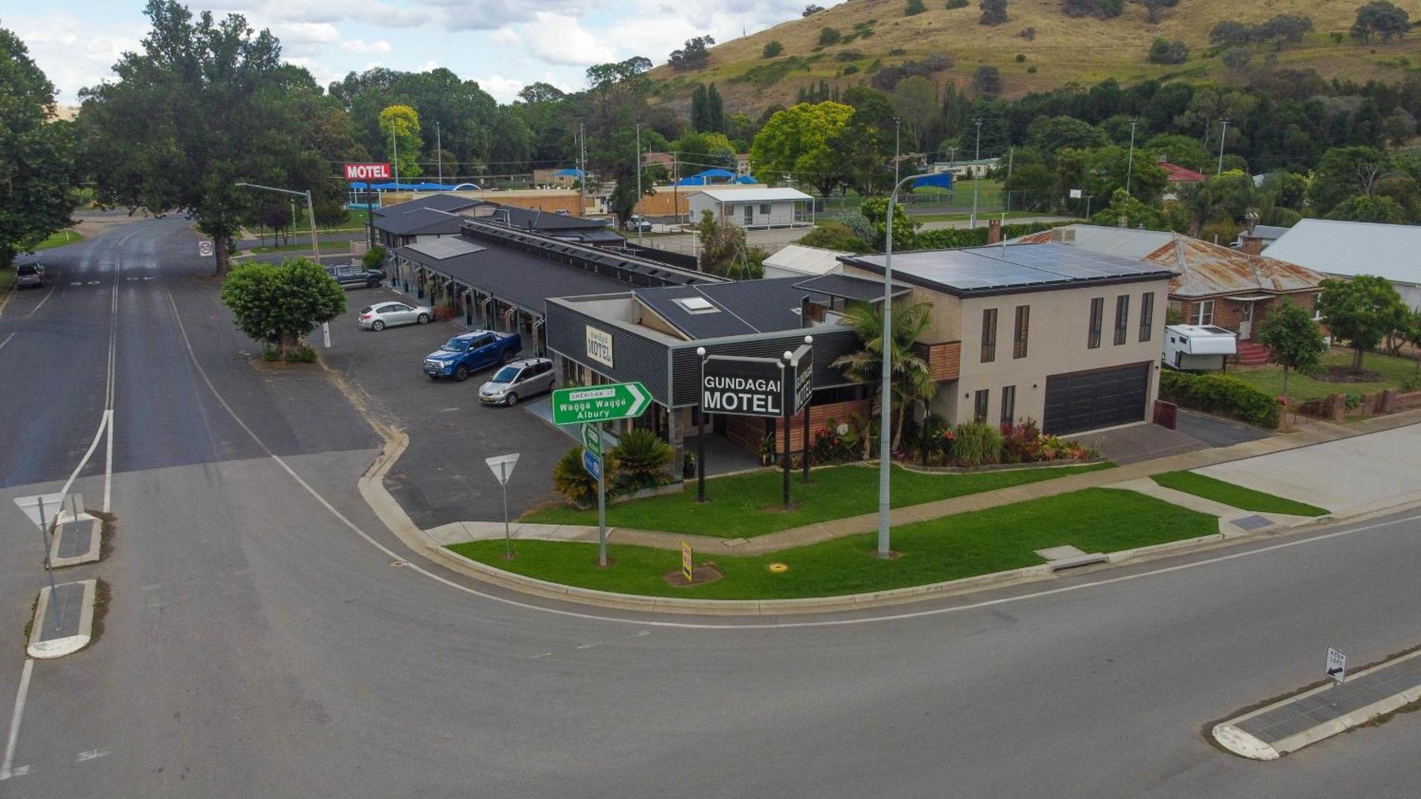Gundagai Motel エクステリア 写真